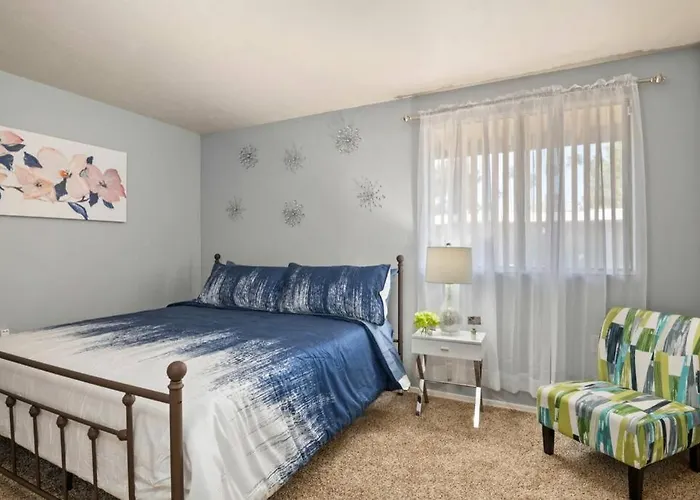 Sunset Foothills 2br/1ba Condo; Mins To Uofa,hiking,&food Сasa de vacaciones Tucson